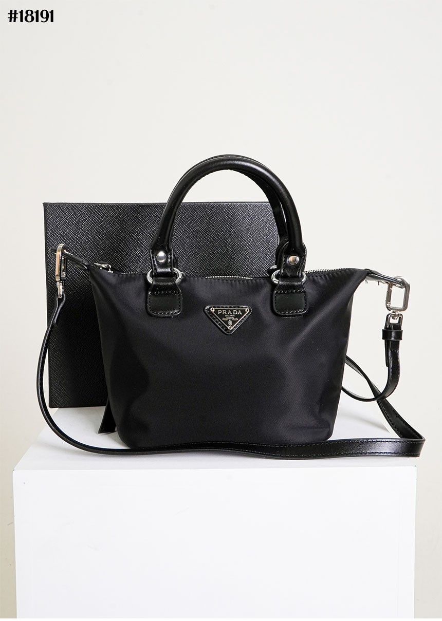 [PRADA] 프라다 테수토 나일론 크로스백