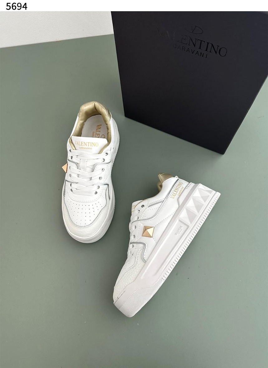 [VALENTINO] 발렌티노 가라바니 XL 원 스터드 플랫폼 스니커즈