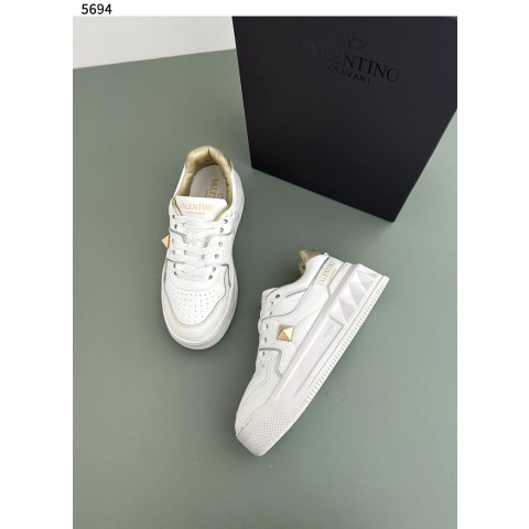 [VALENTINO] 발렌티노 가라바니 XL 원 스터드 플랫폼 스니커즈