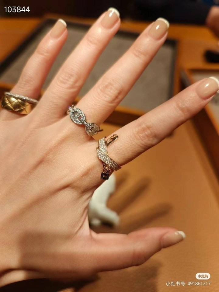 [HERMÈS] KELLY GAVROCHE RING