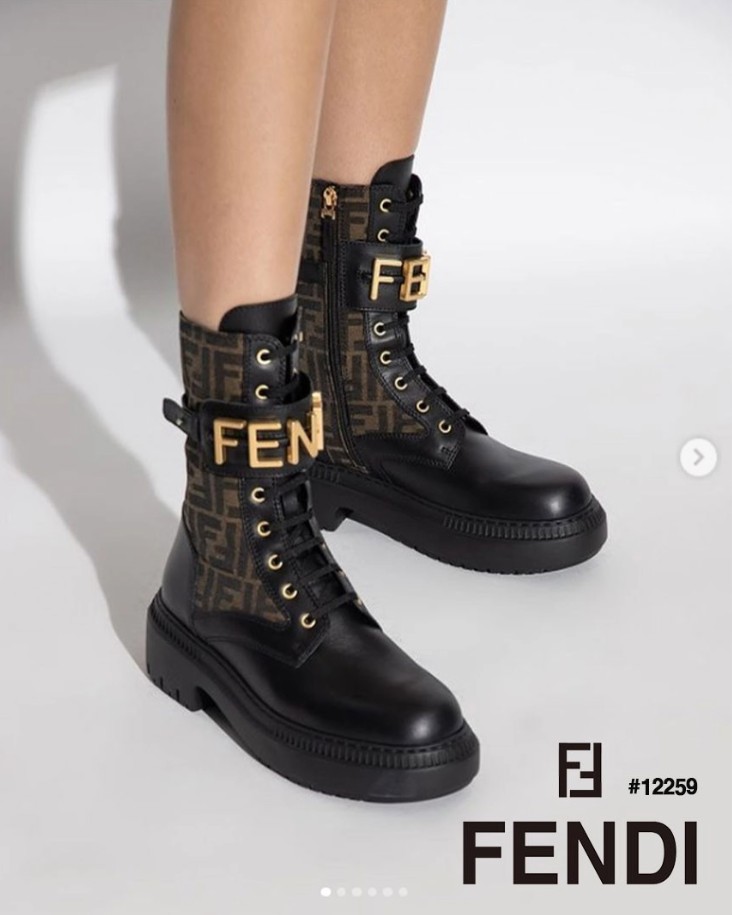 [FENDI] 팬디 정품 풀박스구성 블랙 가죽 바이커 부츠
