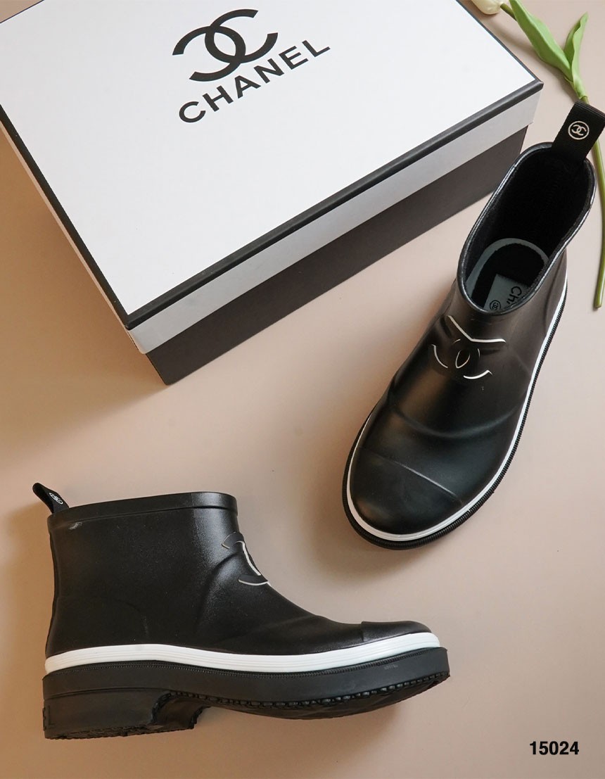 [CHANEL] 샤넬 23 CC로고 숏 앵클 러버 레인부츠 장화