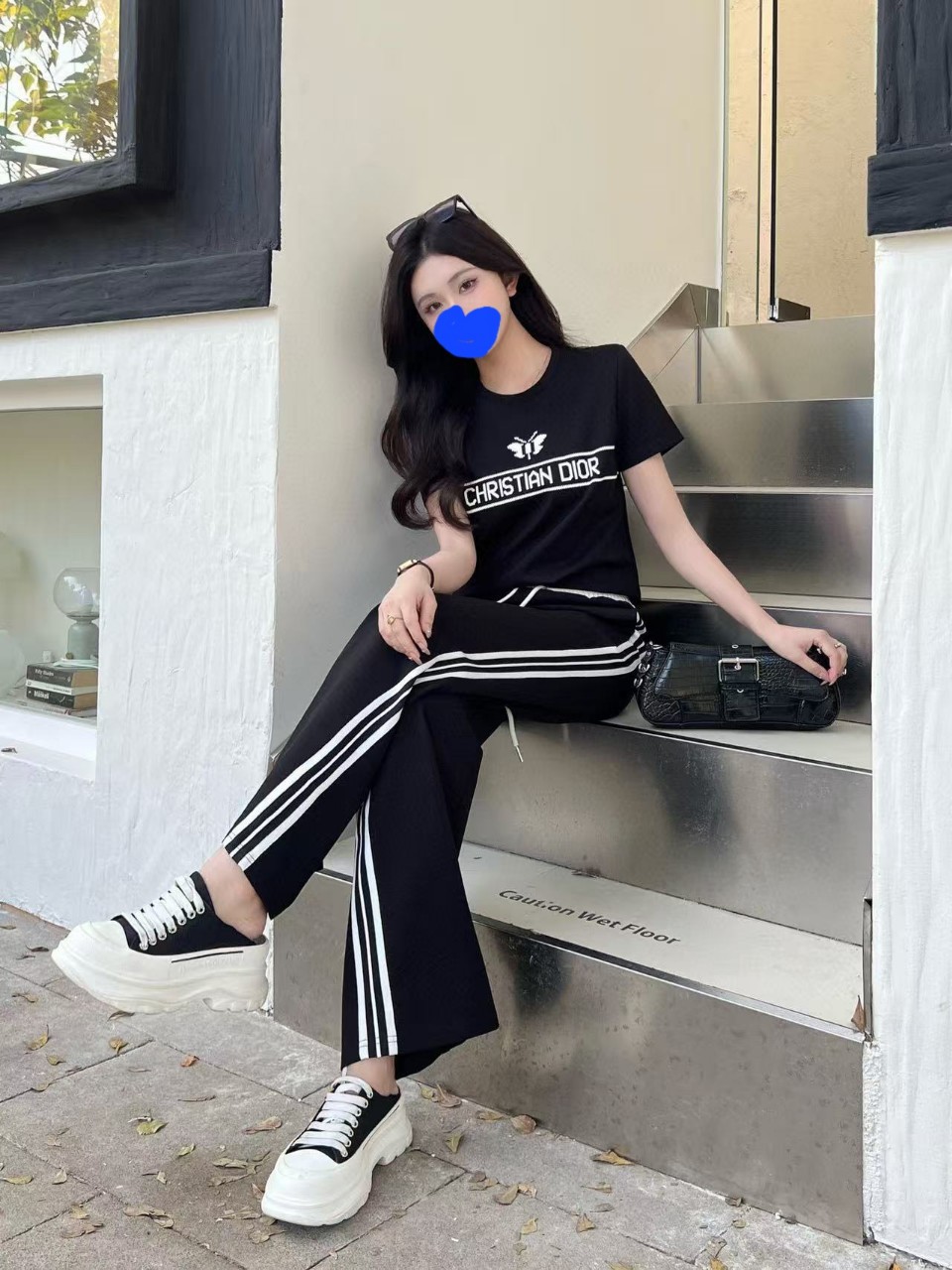 [Christian Dior] 수입고급 블랙 로고 반팔티셔츠 & 트랙팬츠 세트