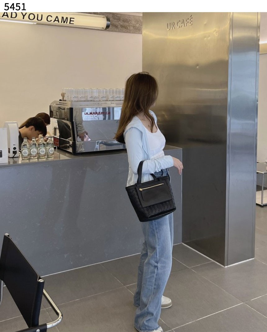 [BOTTEGA VENETA] 수입고급 스몰 플립플랍 토트백