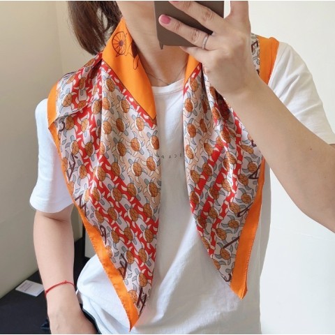 쁘띠 거북이 실크스카프