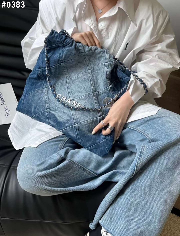 [CHANEL] 샤넬 데님 22 체인 숄더백