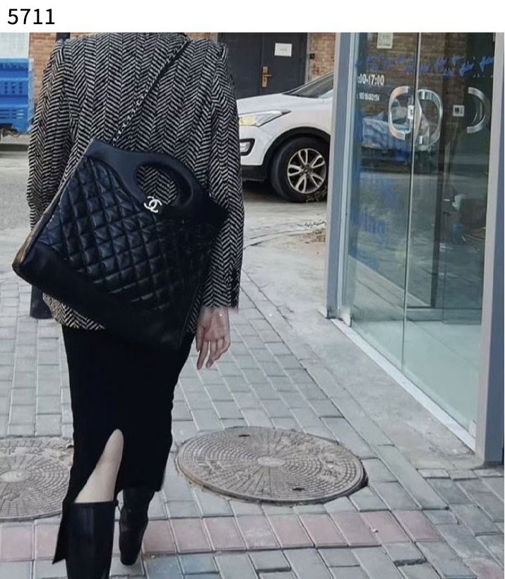 Chanel] 수입프리미엄급 샤넬 31백 라지 토트백 블랙