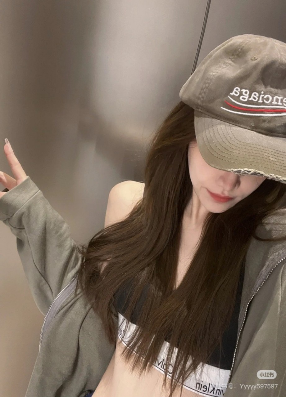 발VVVV 웨이브 로고 자수  폴리티컬 빈티지 볼캡